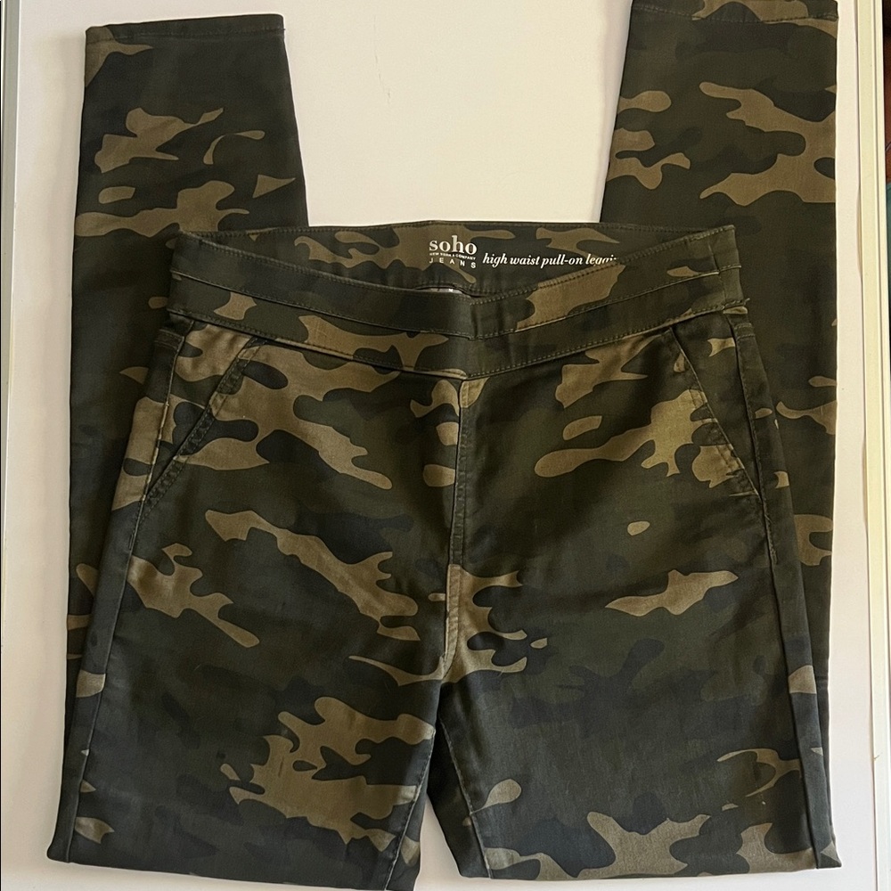 Soho Jeans New York & Company Camo High Waist Pull on Leggings Size: M